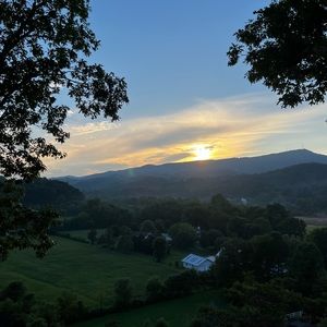 Meet your Posher, Daily